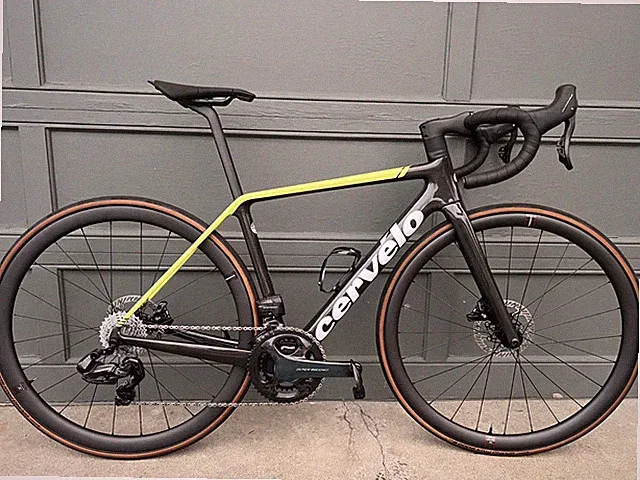 New 2025 Cervelo R5 Carbon Road Bike w/ Campy Super Record WRL 12sp - 51 CM